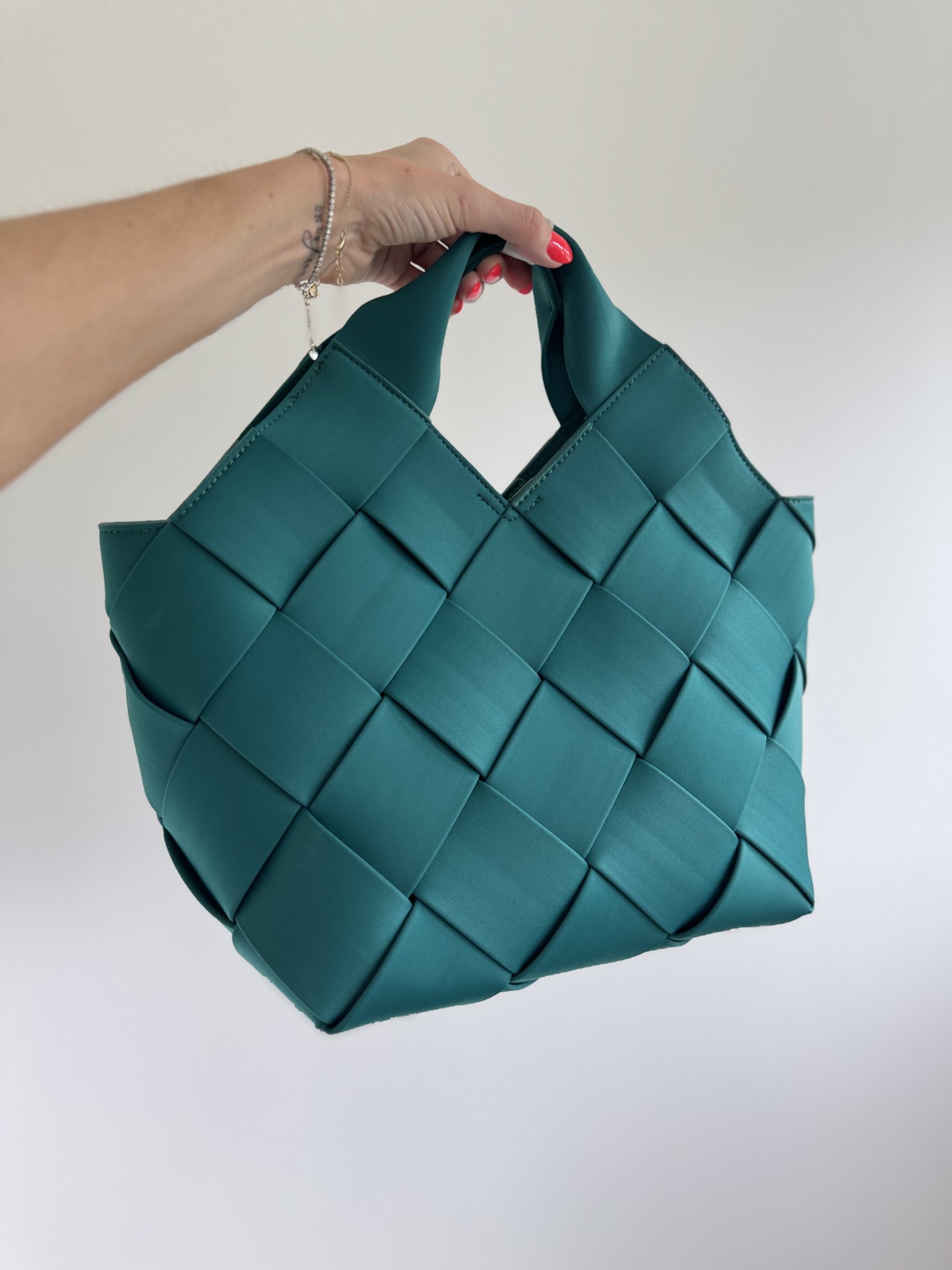 Resilience Woven Neoprene Tote